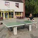 Хостел Hi 2 Rives Страсбург