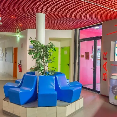 Hi 2 Rives Hostel Straßburg