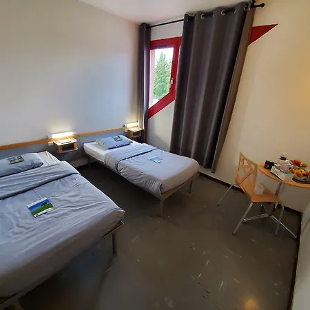 Hostel Hi 2 Rives