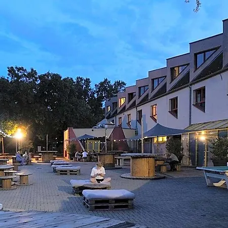 Hi 2 Rives Hostel Strasbourg
