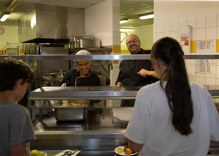 Hi 2 Rives Ostello *