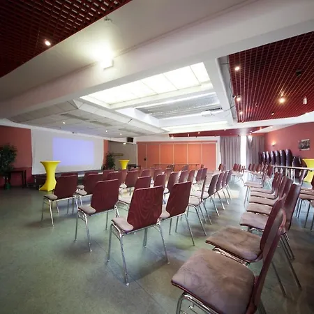 Hi 2 Rives Hostel Strasbourg