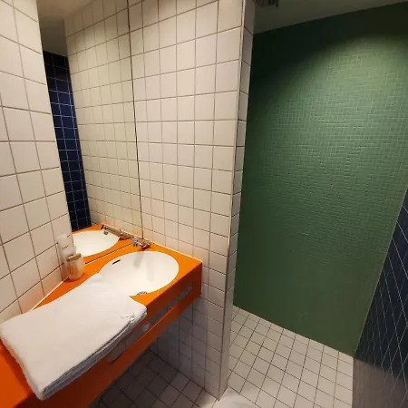 Hostel Hi 2 Rives Strasbourg